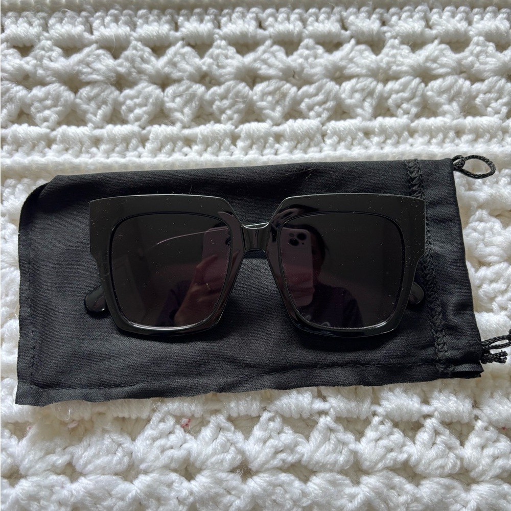 Stylish Black Square Sunglasses